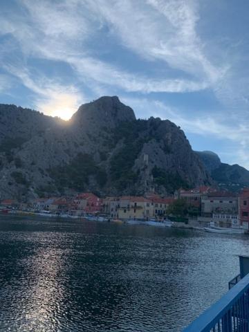 Panorama sea view Apartment A Omiš Exterior foto
